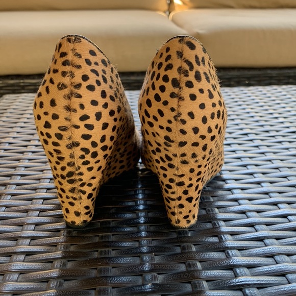 Banana Republic shoes - Picture 3 of 5